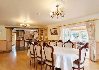 Woodlands Guest Accomadation 5* أوتيرارد