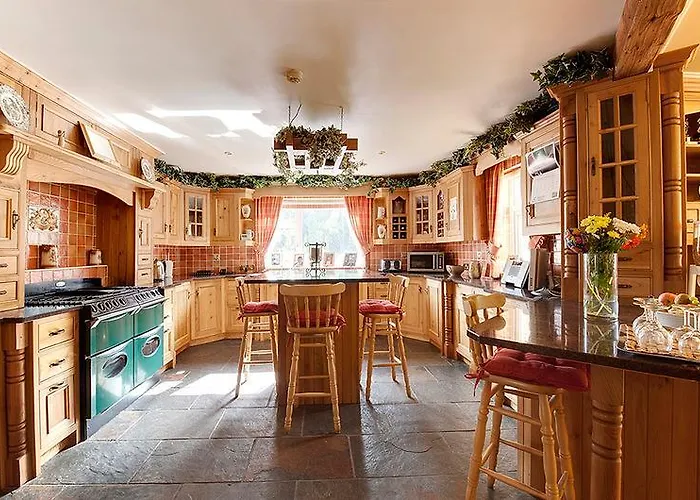 Woodlands Guest Accomadation فندق مبيت وإفطار 5*